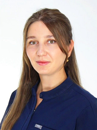 meet dr kasemi